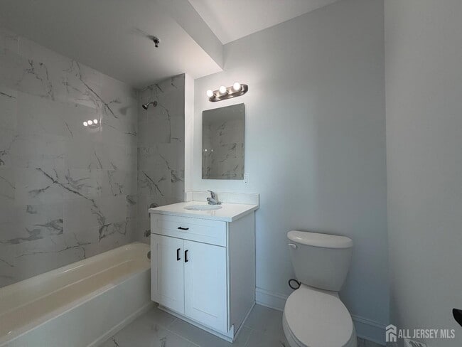 103 Bayard St in New Brunswick, NJ - Building Photo - Building Photo