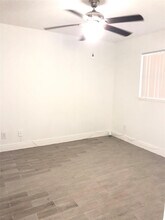 3959 NW 87th Ave in Sunrise, FL - Building Photo - Building Photo