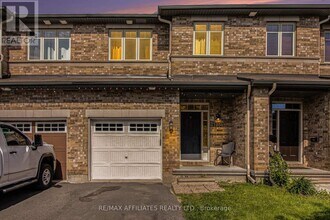 2008 Pennyroyal Crescent in Ottawa, ON - Building Photo - Building Photo