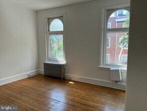 423 S 15th St in Philadelphia, PA - Building Photo - Building Photo