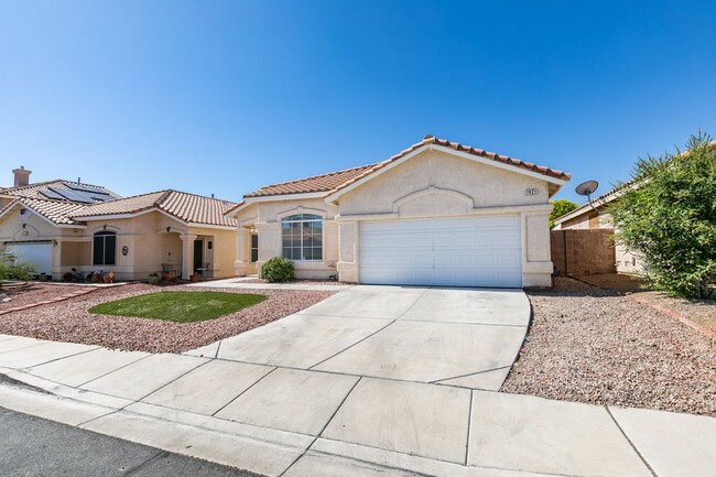 1421 Hometown Ave in Henderson, NV - Building Photo - Building Photo