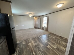 177 Magnolia Pl in Belleville, MI - Building Photo - Building Photo
