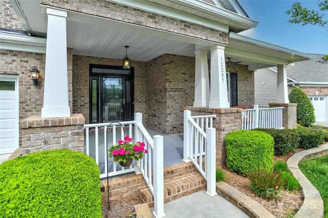 12207 Meetinghouse Dr in Cornelius, NC - Building Photo - Building Photo