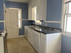 820 Adrian St in Waterloo, IA - Building Photo - Building Photo