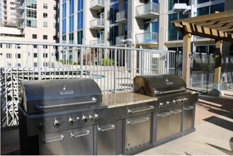 415 S Mint St in Charlotte, NC - Building Photo - Building Photo