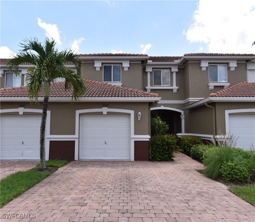 17549 Brickstone Loop in Ft. Myers, FL - Building Photo