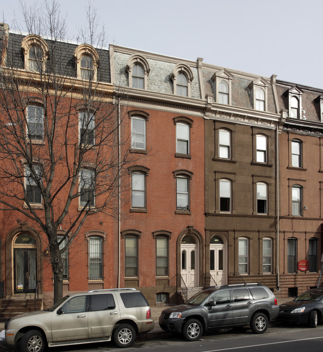 1927 Spring Garden in Philadelphia, PA - Foto de edificio - Building Photo