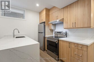 72 Jones Ave in Toronto, ON - Building Photo - Building Photo