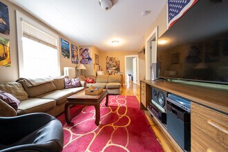 3200 Aldrich Ave S in Minneapolis, MN - Building Photo - Building Photo