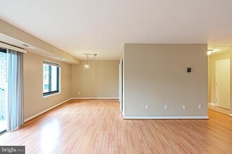 3101 S Manchester St in Falls Church, VA - Building Photo - Building Photo