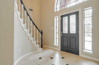 27 Grey Finch Ct in Spring, TX - Foto de edificio - Building Photo