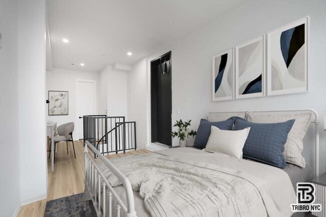 141 Meserole St in Brooklyn, NY - Building Photo - Building Photo