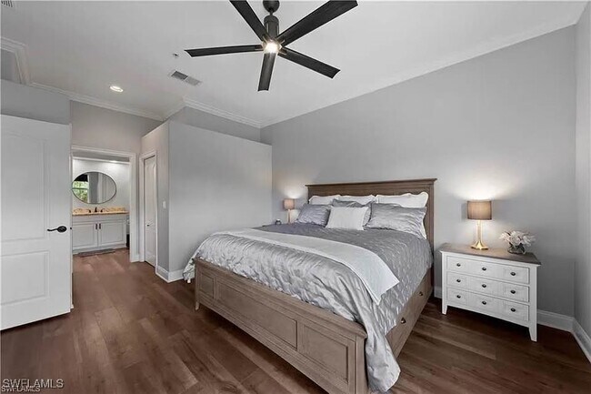 property at 8601 Piazza Del Lago Cir