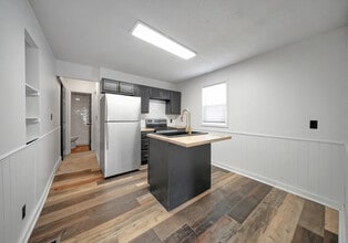 1129 N 29th St in Lincoln, NE - Building Photo - Building Photo