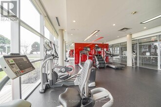 125 Village Green Square in Toronto, ON - Building Photo - Building Photo