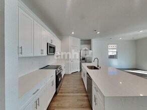 9227 Volcanic Cactus Ct in Las Vegas, NV - Building Photo - Building Photo