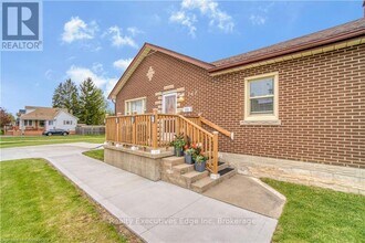 262 Grange Rd in Guelph, ON - Building Photo - Building Photo