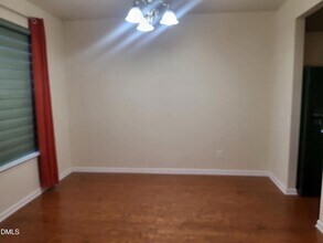 100 Stratford Lakes Dr in Durham, NC - Foto de edificio - Building Photo