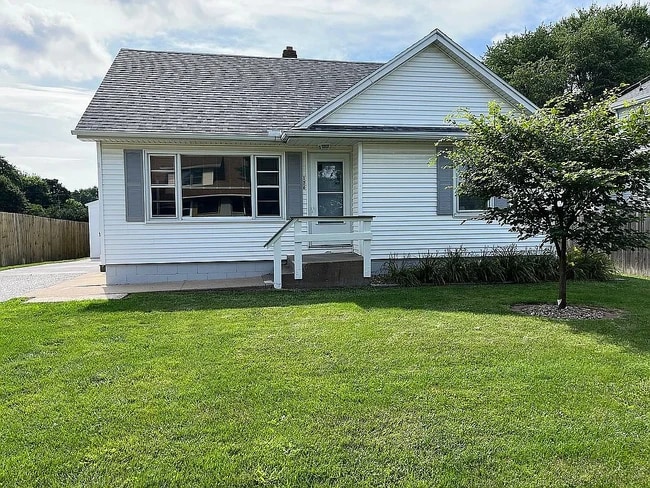 property at 106 Illinois Ave