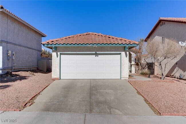property at 2846 Belleza Ln