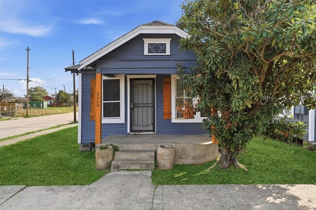 property at 2420 Stevens St