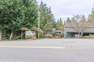 Central Park Apartments in Bremerton, WA - Building Photo - Building Photo