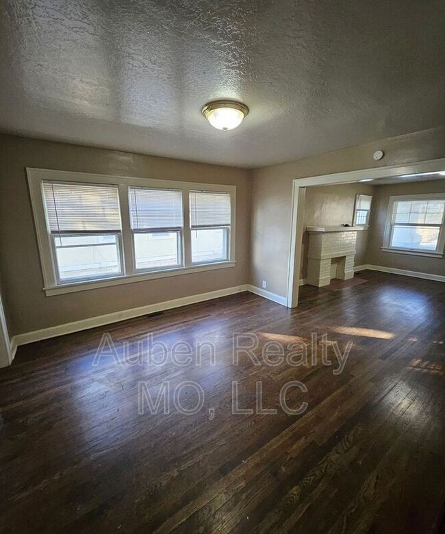 5407 Harrison St in Kansas City, MO - Building Photo - Building Photo