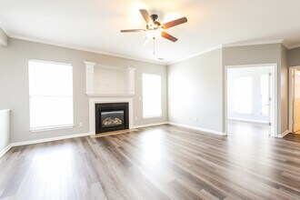 204 Bells Creek Dr in Simpsonville, SC - Building Photo - Building Photo