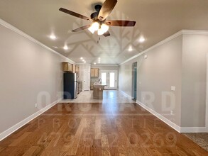 527 Bradford Dr in Springdale, AR - Building Photo - Building Photo