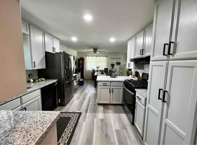property at 3127 W Tulare Ave