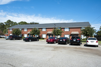 Erwin Chase Apartments in Cartersville, GA - Building Photo - Building Photo