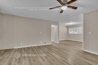 2262 Dodson Dr in East Point, GA - Foto de edificio - Building Photo