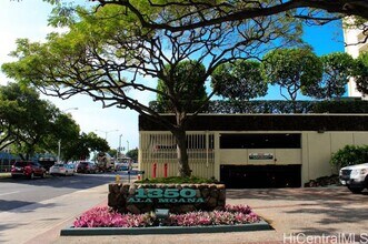 1350 Ala Moana Blvd in Honolulu, HI - Building Photo - Building Photo