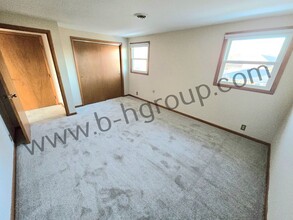 5103 24th Ave in Kenosha, WI - Building Photo - Building Photo