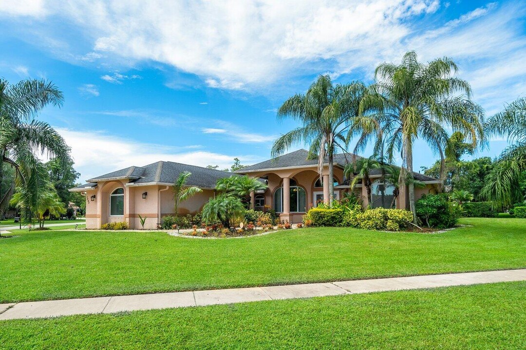 1265 Longlea Terrace in Wellington, FL - Foto de edificio