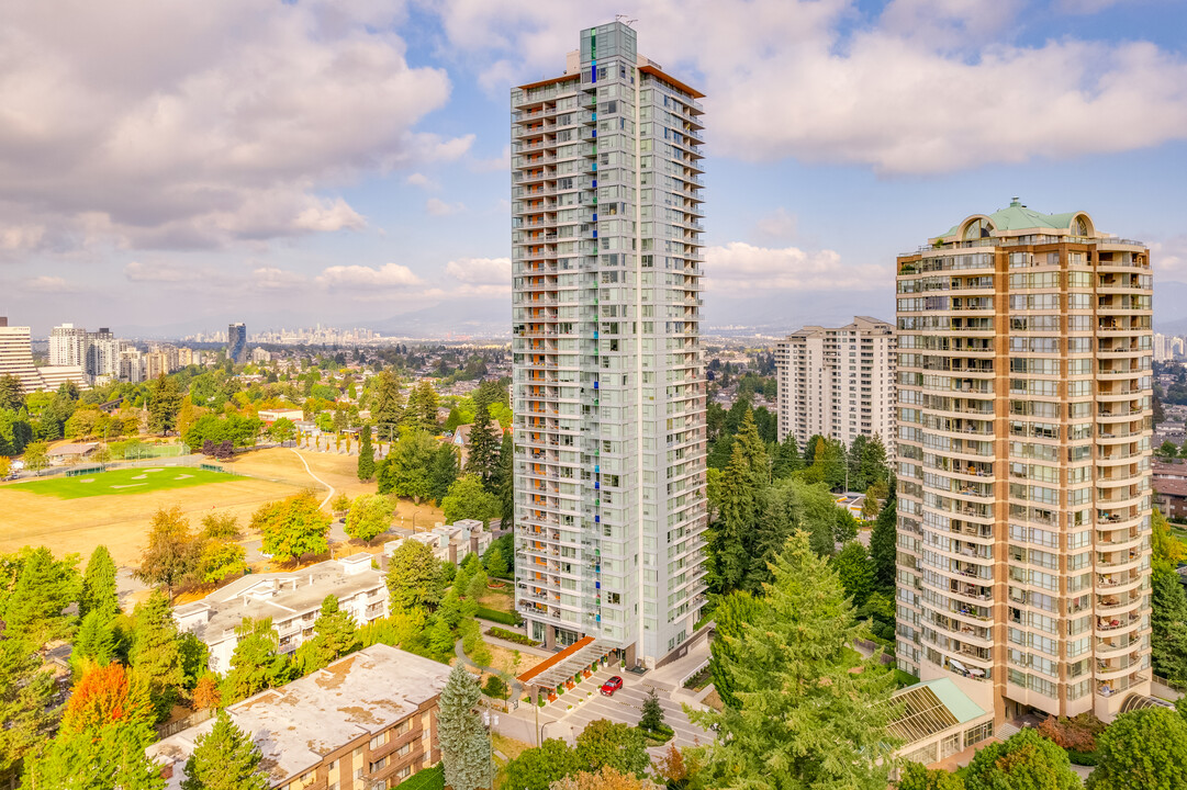 Aldynne on the Park in Burnaby, BC - Building Photo