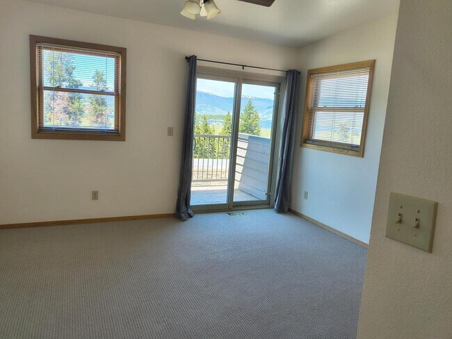 property at 404 Bayview Dr