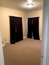 403 F Ave NW, Unit #3 in Cedar Rapids, IA - Foto de edificio - Building Photo