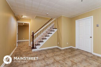 4813 Grecian Ct in Louisville, KY - Building Photo - Building Photo