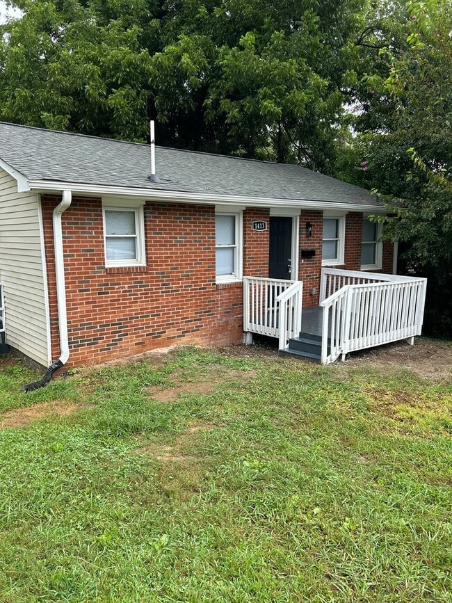 1413 21st St in Winston-Salem, NC - Building Photo - Building Photo