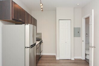 1627 N Humboldt Blvd, Unit i3 in Chicago, IL - Foto de edificio - Building Photo