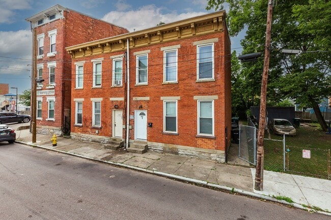 property at 2131 Staebler St