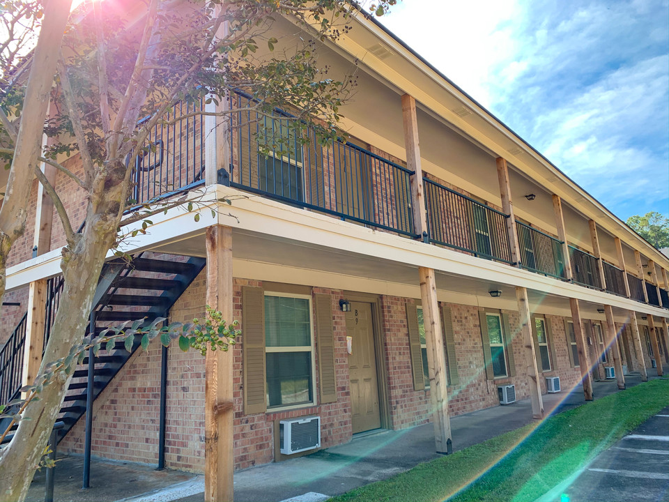 Royal Crest Apartments in Ruston, LA - Foto de edificio