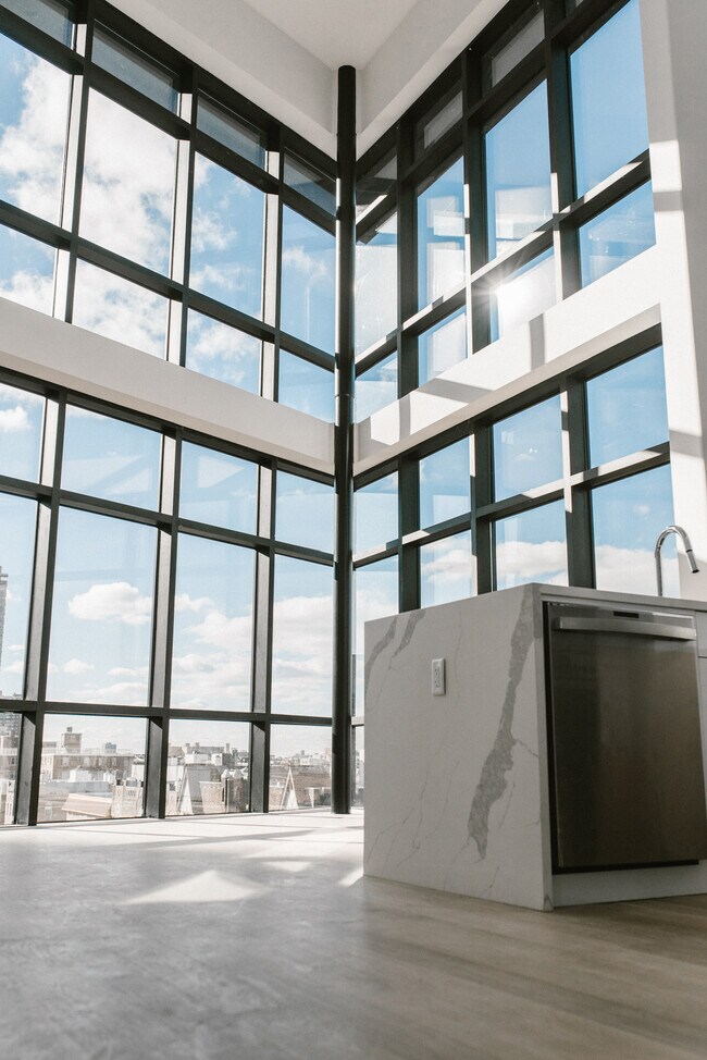 The Lofts at Blvd East in West New York, NJ - Foto de edificio - Building Photo