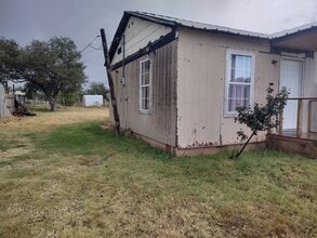 506 S 4th St in Brownfield, TX - Building Photo - Building Photo