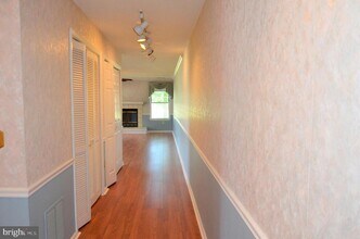 818 Roundtree Pl in Trenton, NJ - Building Photo - Building Photo