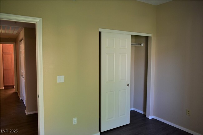 property at 2291 W Horizon Ridge Pkwy