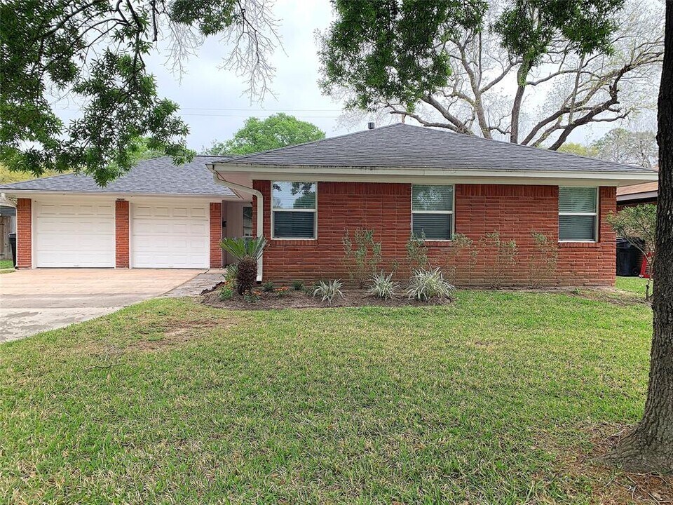 4314 Warm Springs Rd in Houston, TX - Building Photo