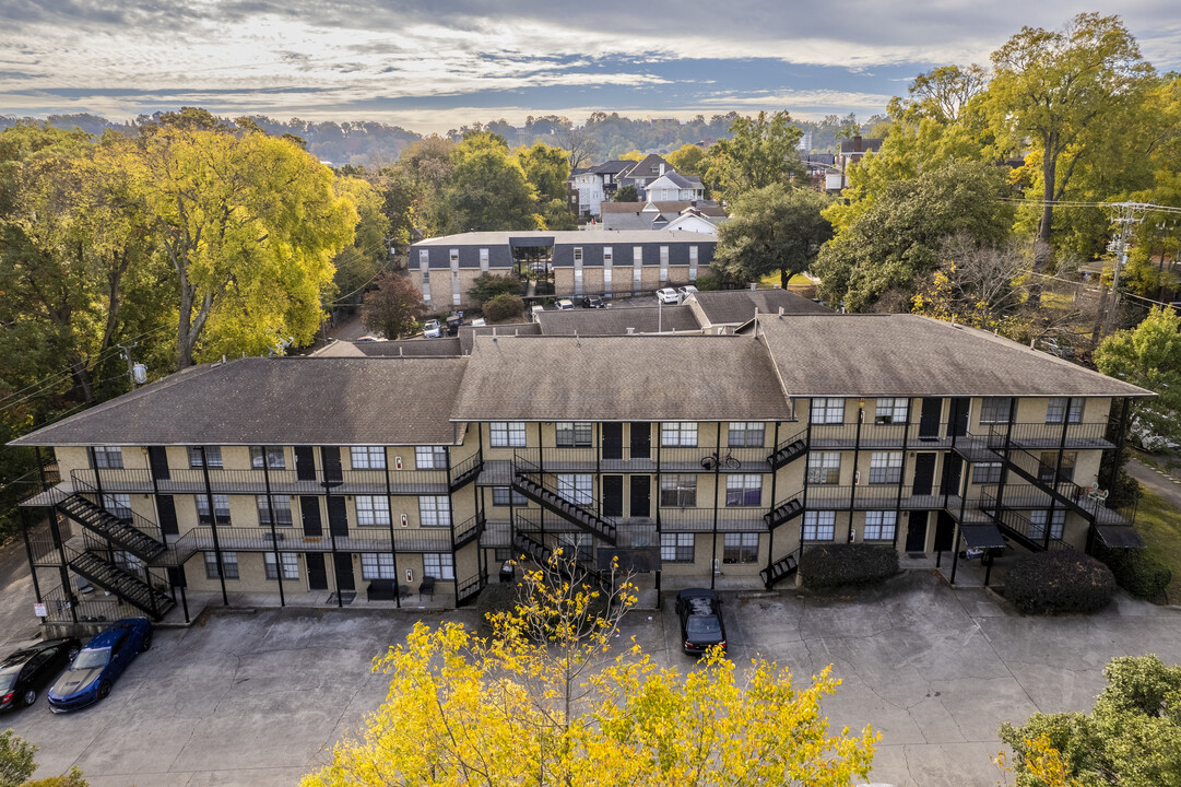 South Hill (Highland Park) in Birmingham, AL - Building Photo