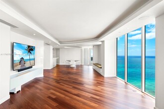 4779 Collins Ave in Miami Beach, FL - Building Photo - Building Photo